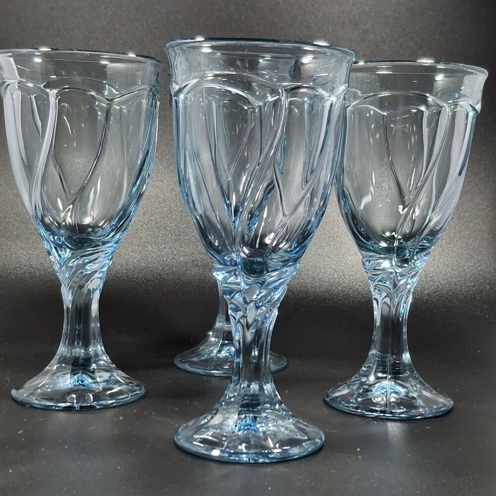 Noritake Vintage Sweet Swirl Light Blue Water Stem Glasses Set of 4